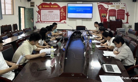 虚拟仿真基地建设1.jpg